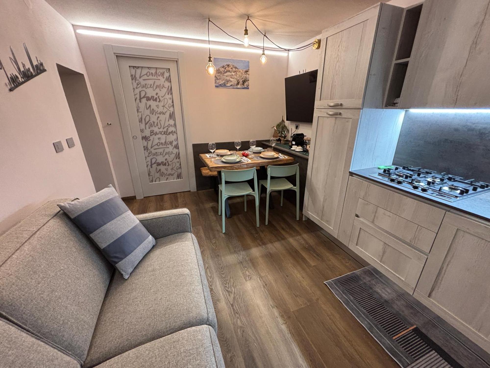 Torre Antica Montese Appartamento 1 外观 照片